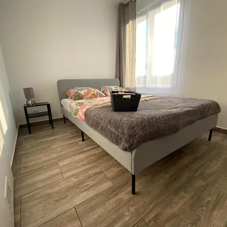 Maison Entiere Avec Jardin Et Belle Vue 펜션