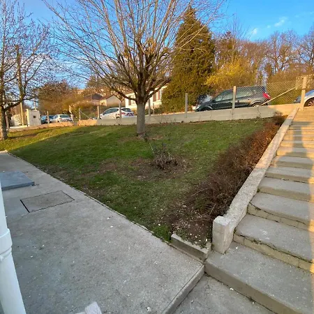 Maison Entiere Avec Jardin Et Belle Vue